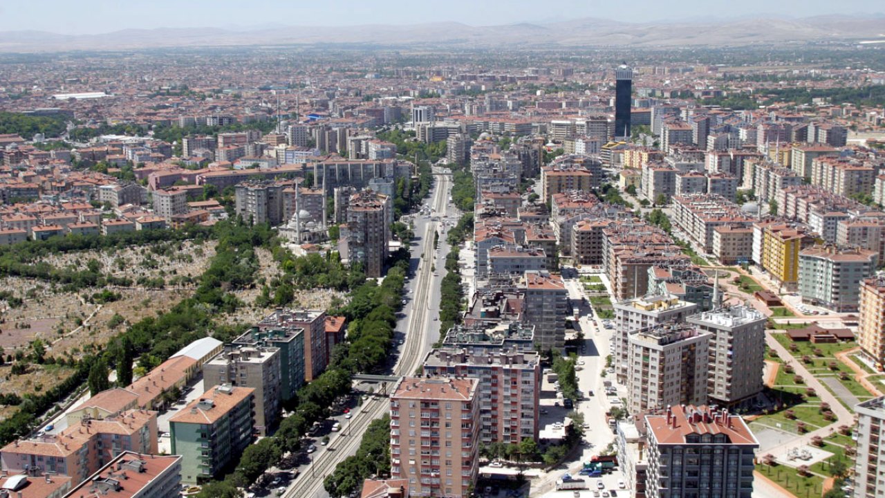 Konya’da serin başlangıç, gündüz parçalı güneş bekleniyor!