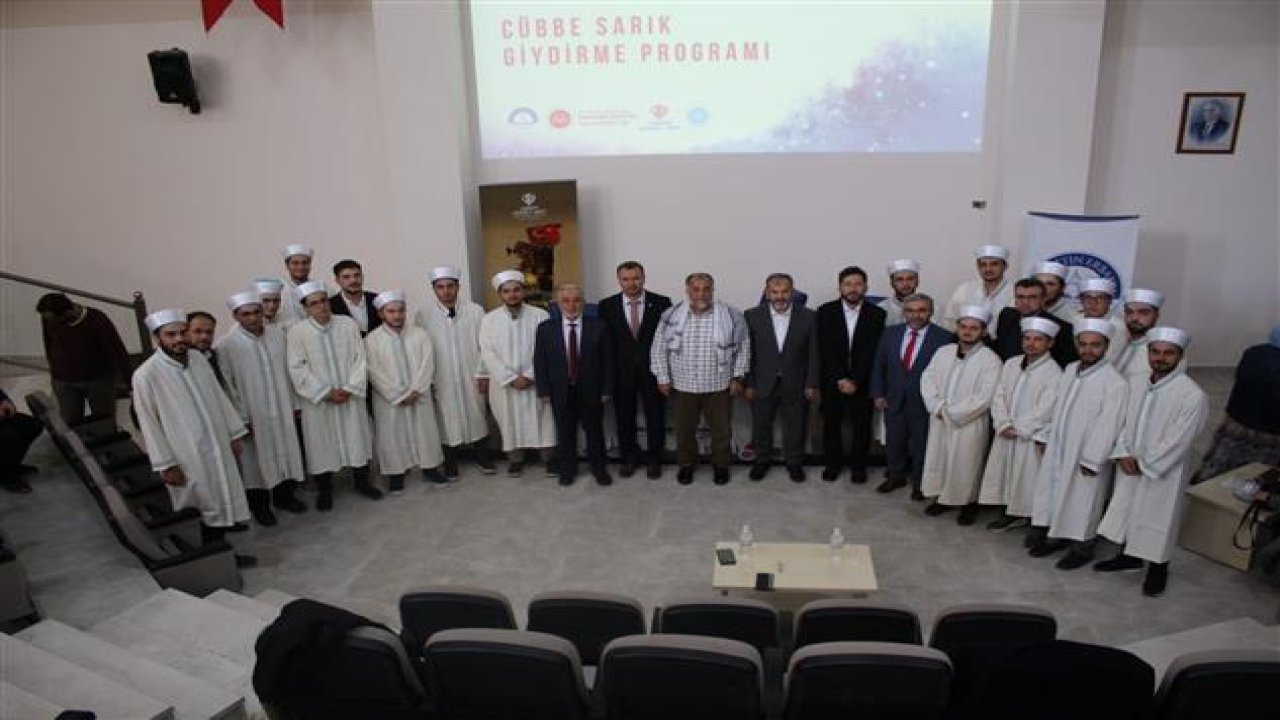 Konya’da manevi bir yolculuk: “Çınarların Yolunda” ilk seminer yapıldı!