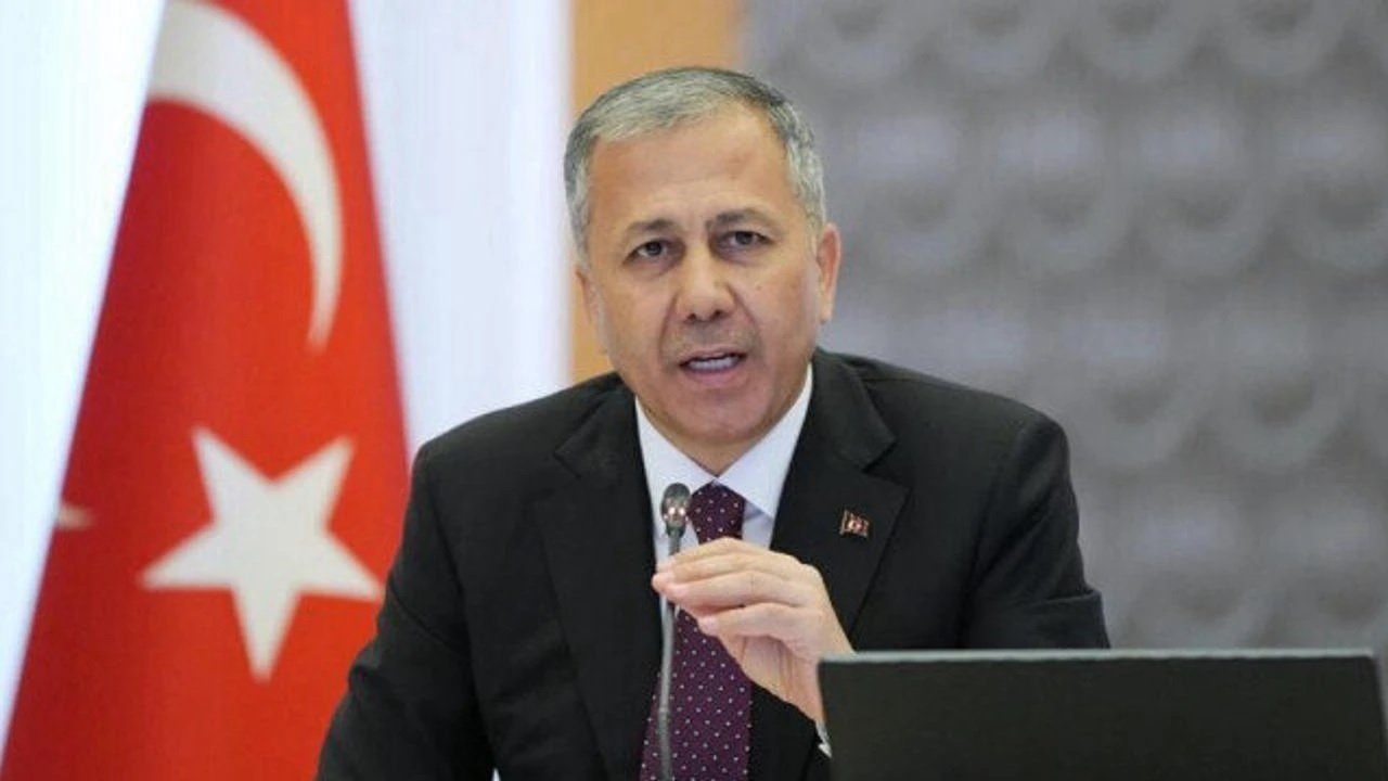 Bakan Yerlikaya: FETÖ operasyonunda 41 kişi tutuklandı!