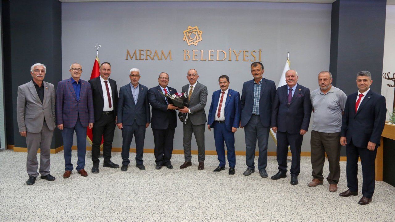 Başkan Kavuş Muhtarlarla bir araya geldi! "Muhtarlarımız hizmetlerimizin öncüleri, yerel yönetimin temel direğidir"