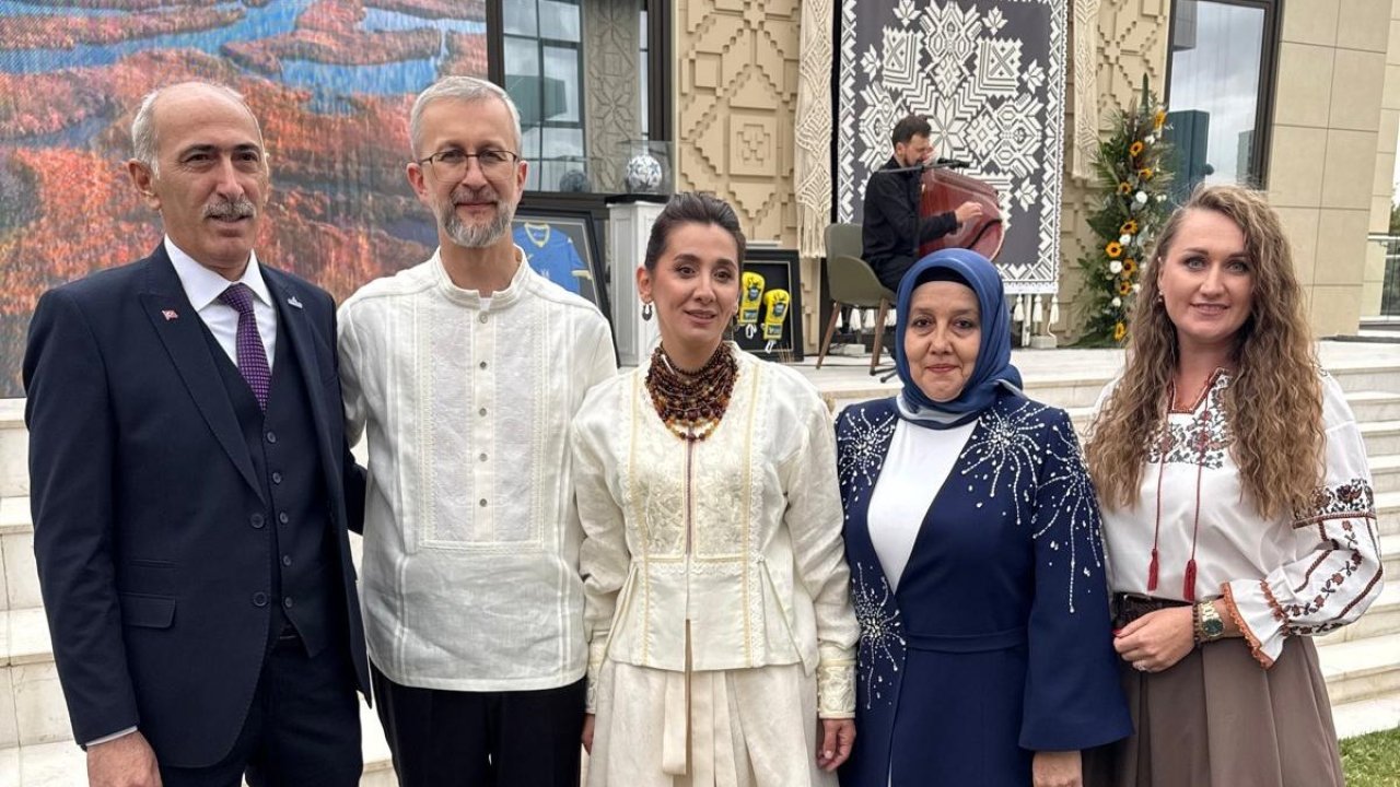 Ukrayna'nın bağımsızlık yıl dönümüne Konya'dan o isimde katıldı!