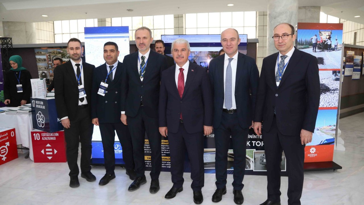 Teknoloji projeleriyle göz dolduran Meram, Konferansa damga vurdu