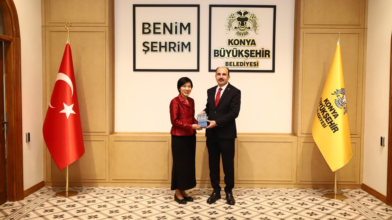 Vietnam Büyükelçisi Dang, Başkan Altay'ı ziyaret etti! İki ülke arasındaki ilişkiler değerlendirildi