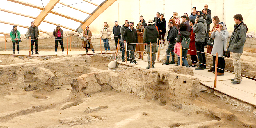 Konya Büyükşehir Kent Bütününde Kültürel Mirasın Yenilenmesi Programına Ev Sahipliği Yaptı