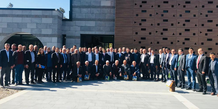 Karapınar protokolü muhtarlarla bir araya geldi