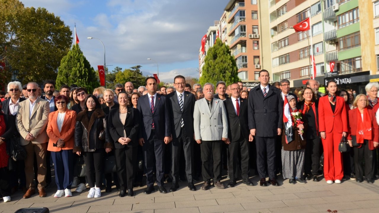 CHP Konya, Cumhuriyet bayramı'nı kutladı