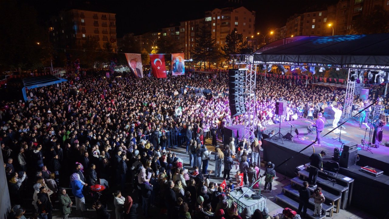 Seydişehir'de 29 Ekim Cumhuriyet Bayramı coşkuyla kutlandı