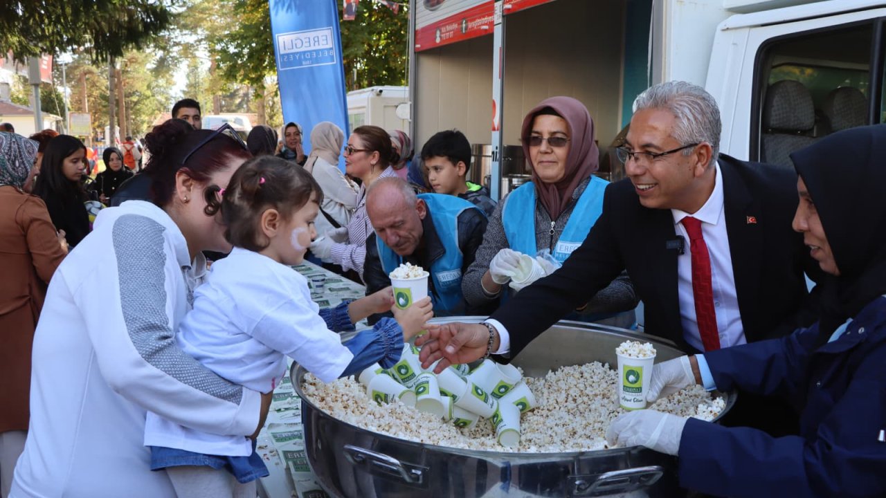 Ereğli’de Cumhuriyet Coşkusu Mekanlara Sığmadı