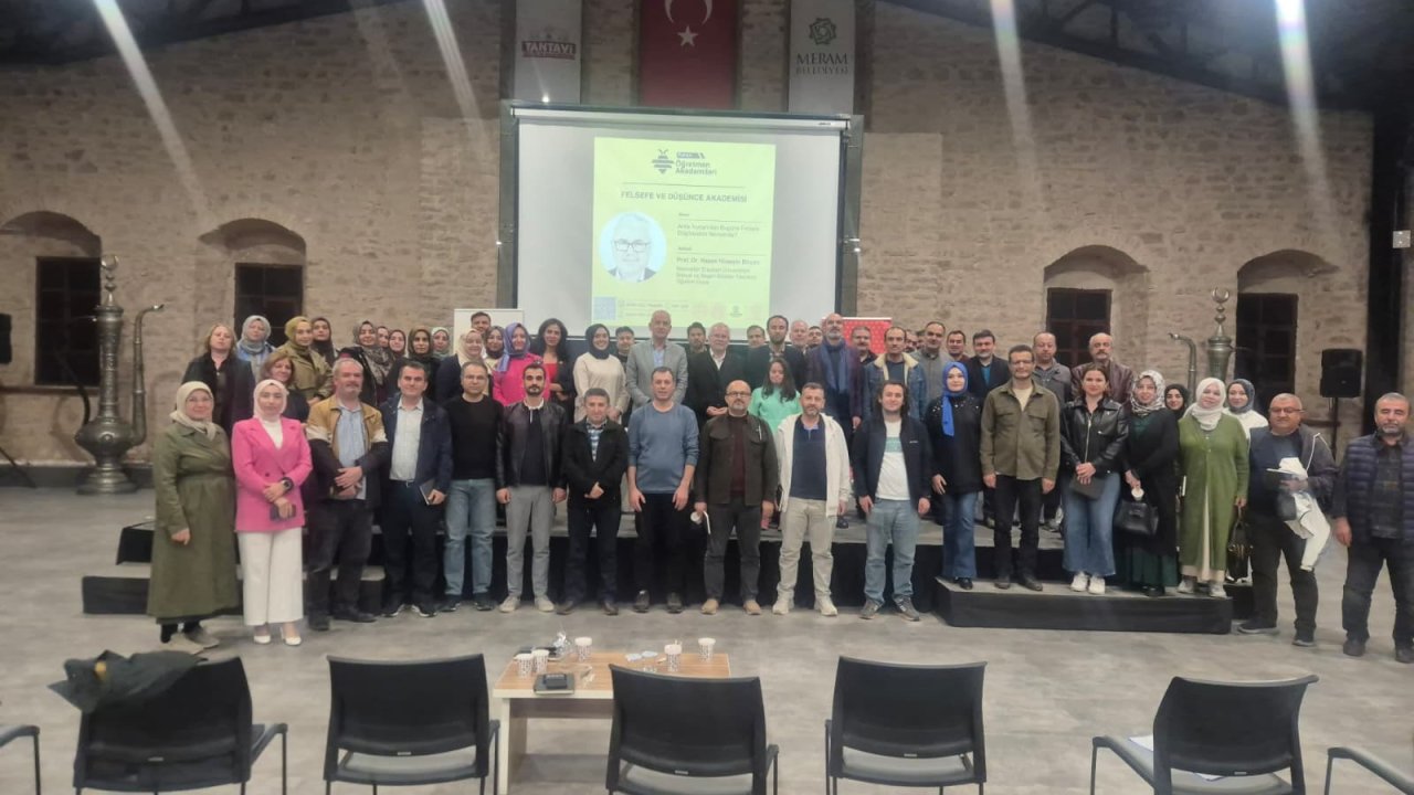 Konya öğretmen akademilerinde ilk ders işlendi!