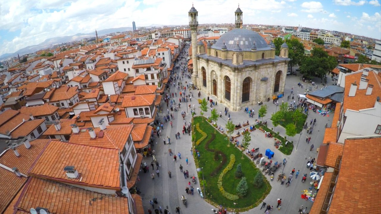 Konya’da güneşin arasında puslu gökyüzü hâkim olacak!