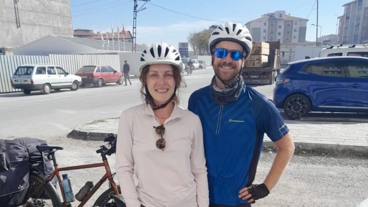 Bisikletle Almanya'dan yola çıkıp 10 ülke geçtiler! Konya'da mola verdiler