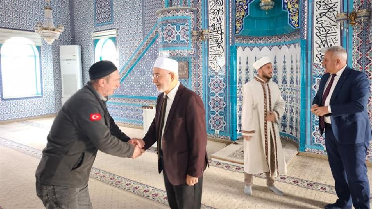 Müftü Taş, İmam-ı Azam Camii’nde cemaatle buluştu!