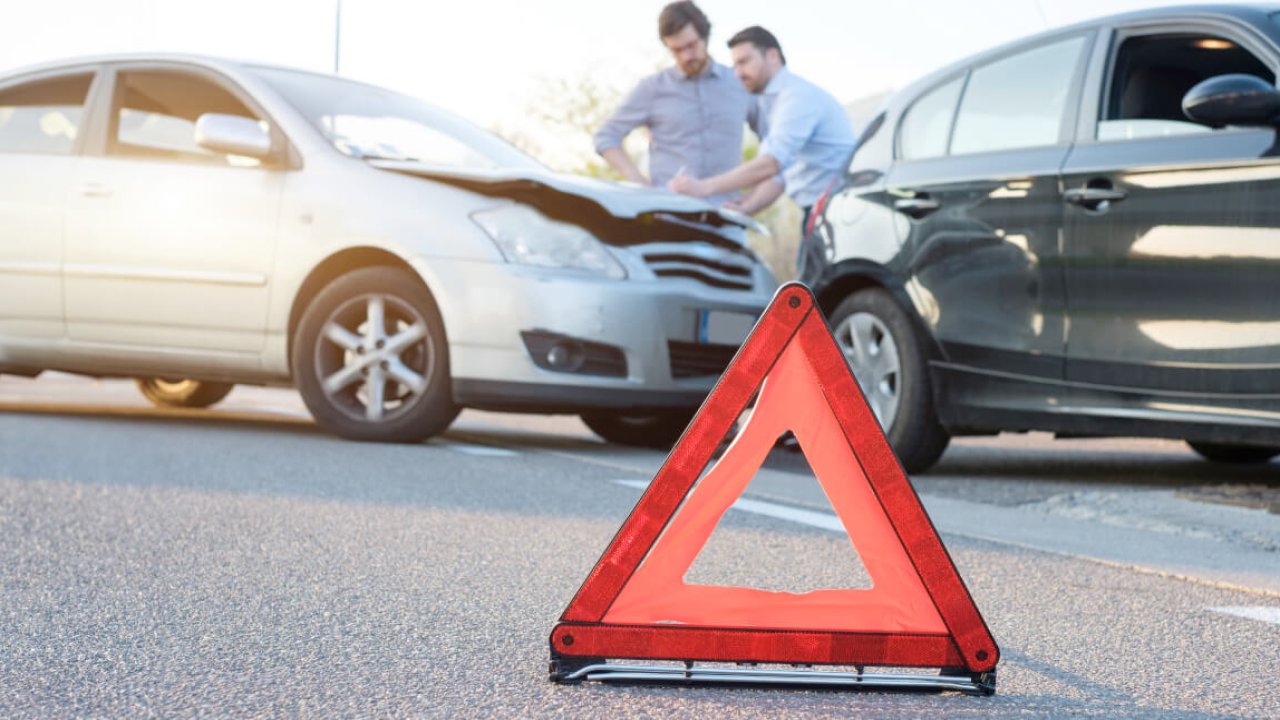 Zorunlu trafik sigortasında yeni dönem: Kasım 2025 tarifesiyle primler uçtu!