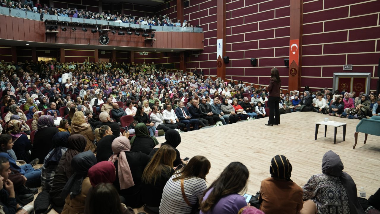 Türkiye'nin sevilen isimleri Konyalılarla buluşuyor! Şehir Konferansları İlçelerde başladı. Başkan Altay davet etti