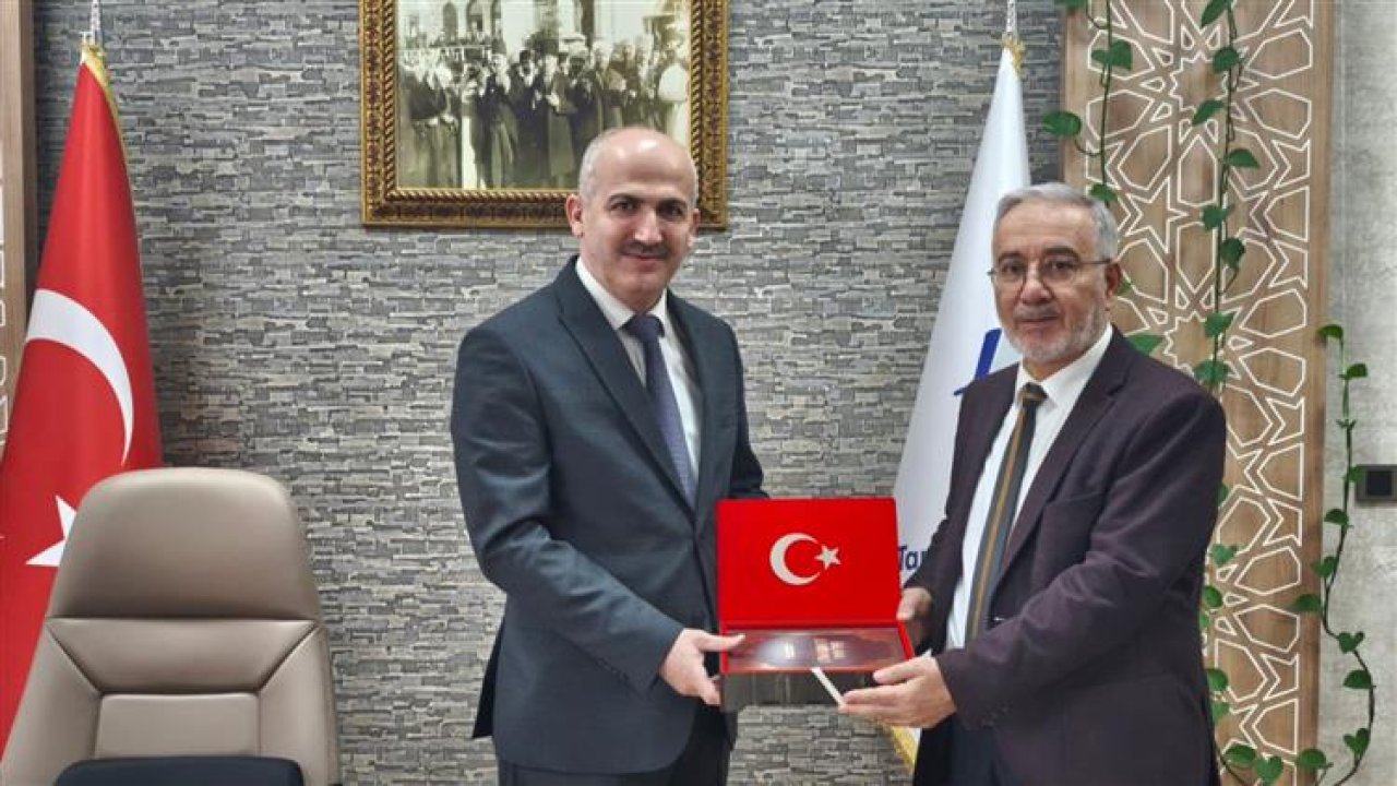 Müftü Taş’tan Tapu Müdürü Coşar’a İade-i Ziyaret!