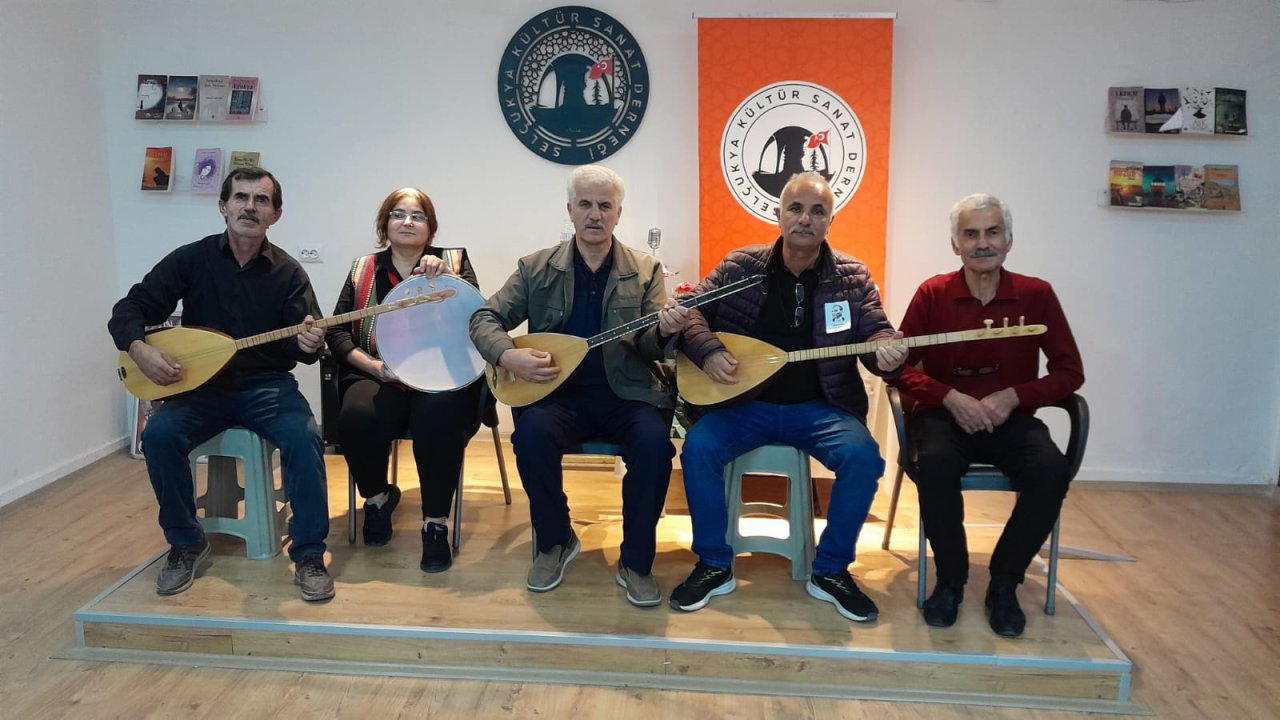 Ulu Önder Atatürk Selçukya'da şiir ve türkülerle anıldı