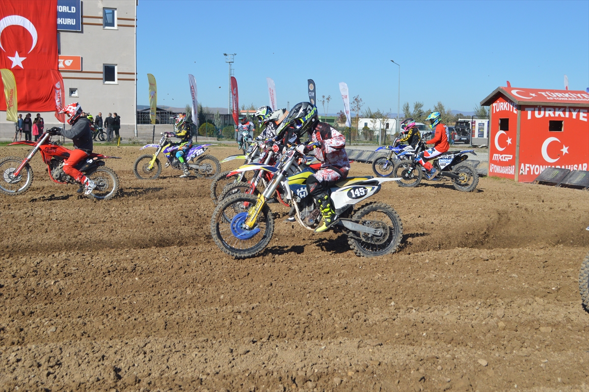 Türkiye Motokros Şampiyonası'nın final yarışları Afyonkarahisar'da başladı