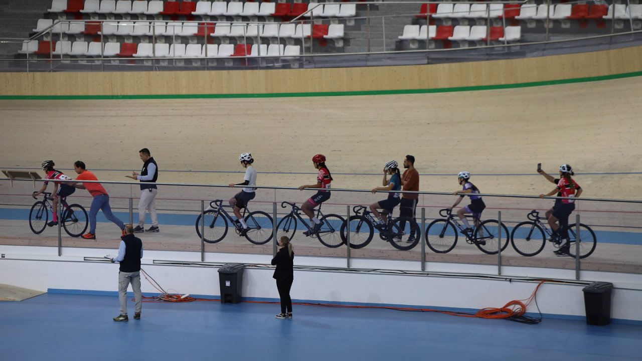 Türkiye’nin en hızlı pedalları Konya’da neyi hedefliyor? Pist şampiyonasında büyük rekabet!