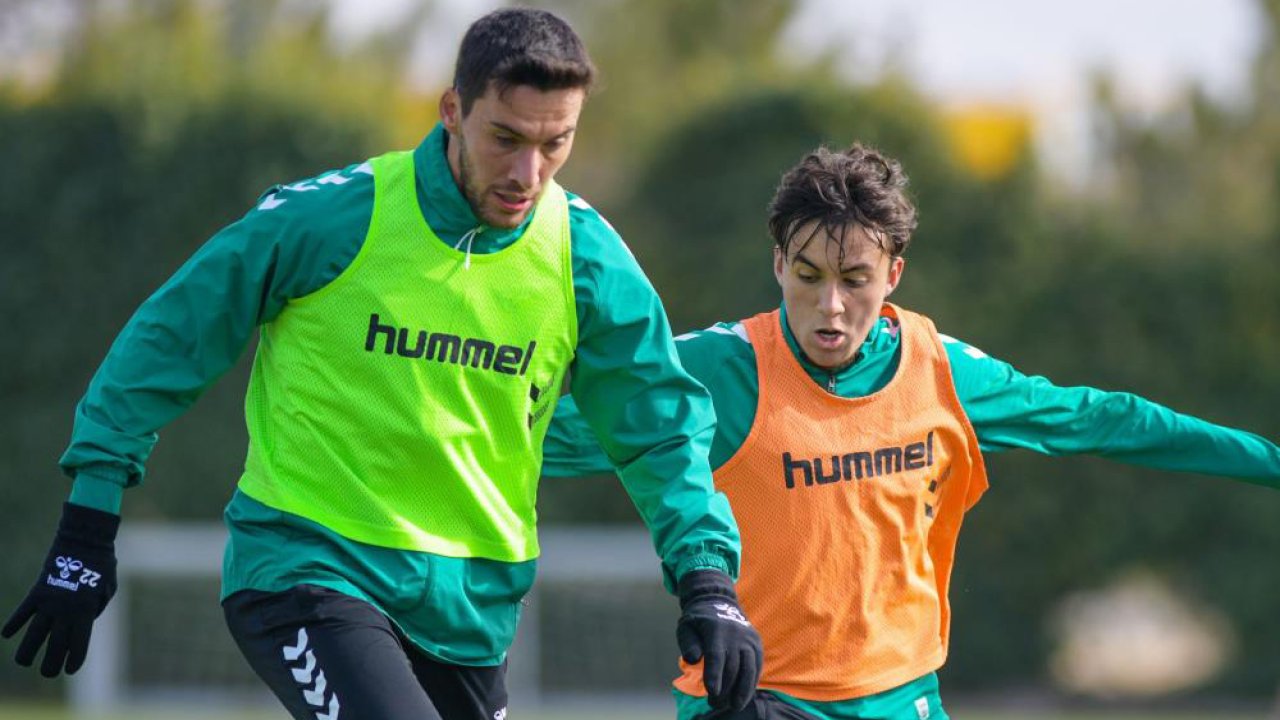 Konyaspor çift kale maç yaptı! Antalyaspor hazırlıklarını sürdürdü