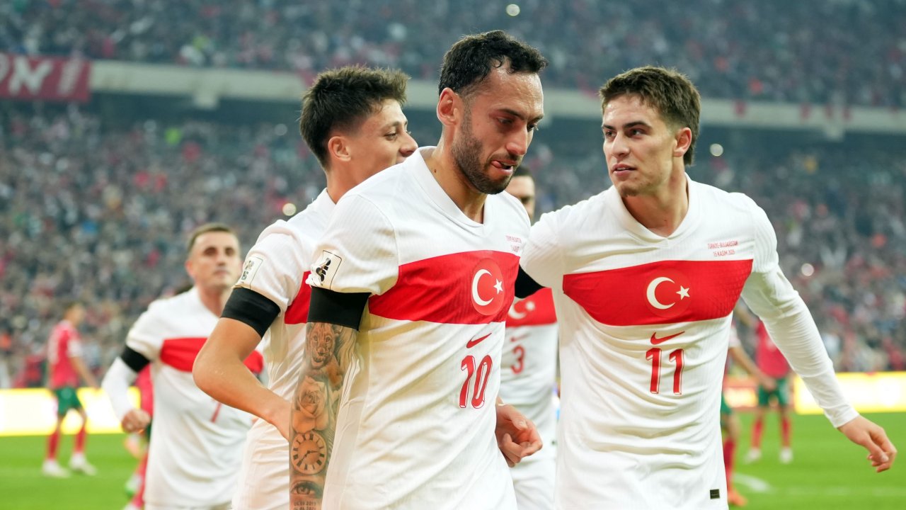 A Milli Futbol Takımı'nın aday kadrosunda değişiklik: Hakan Çalhanoğlu kadrodan çıkarıldı
