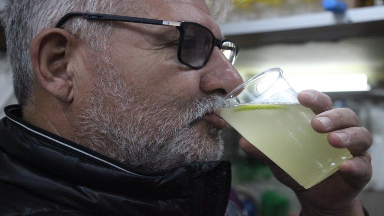 Turşucudan ilginç çıkış! Turşu suyu içen grip olmuyor! Grip olursa masraflar benden!