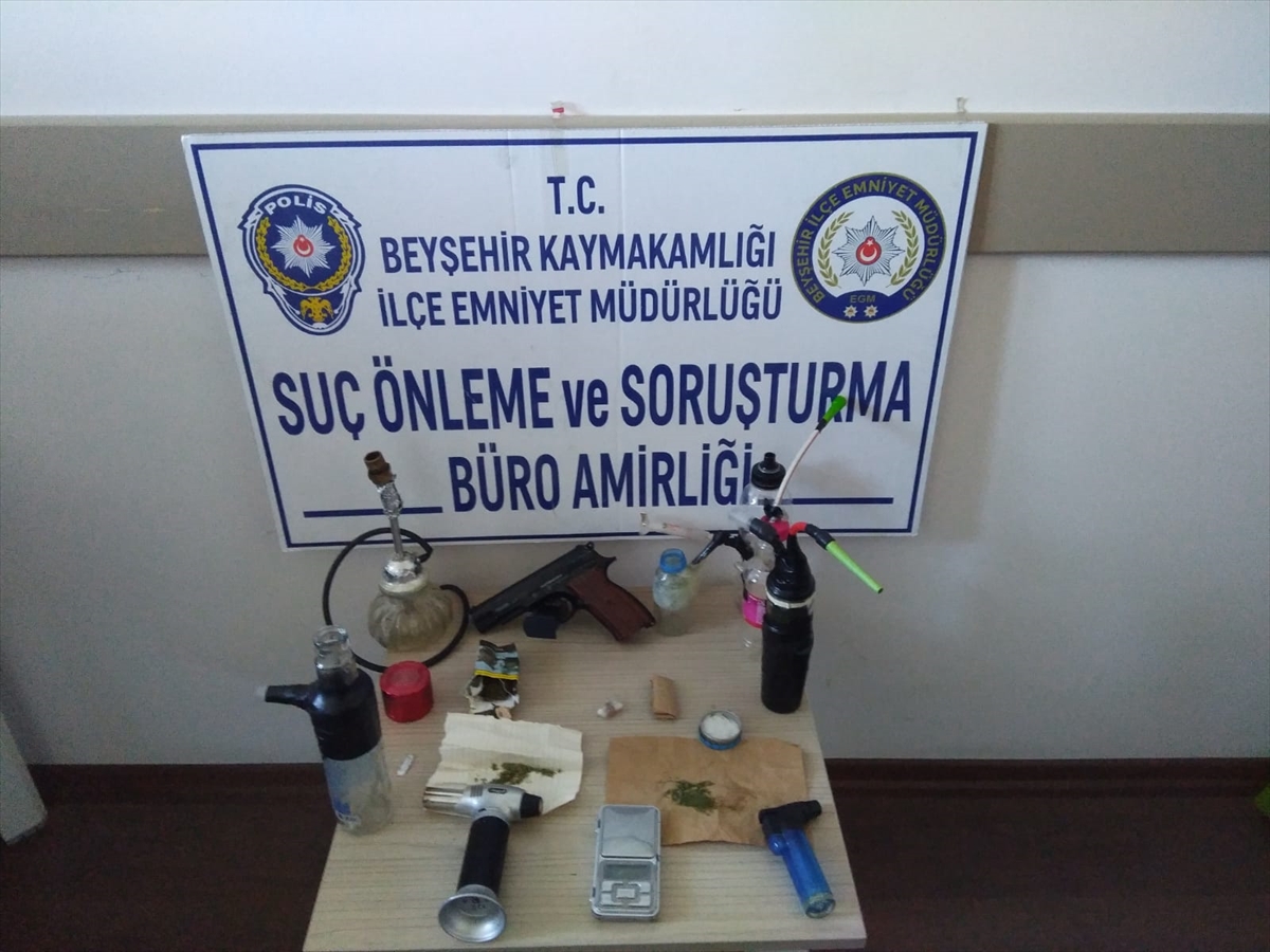 Kovalamacada Yakalandı Üzerinden Uyuşturucu Çıktı