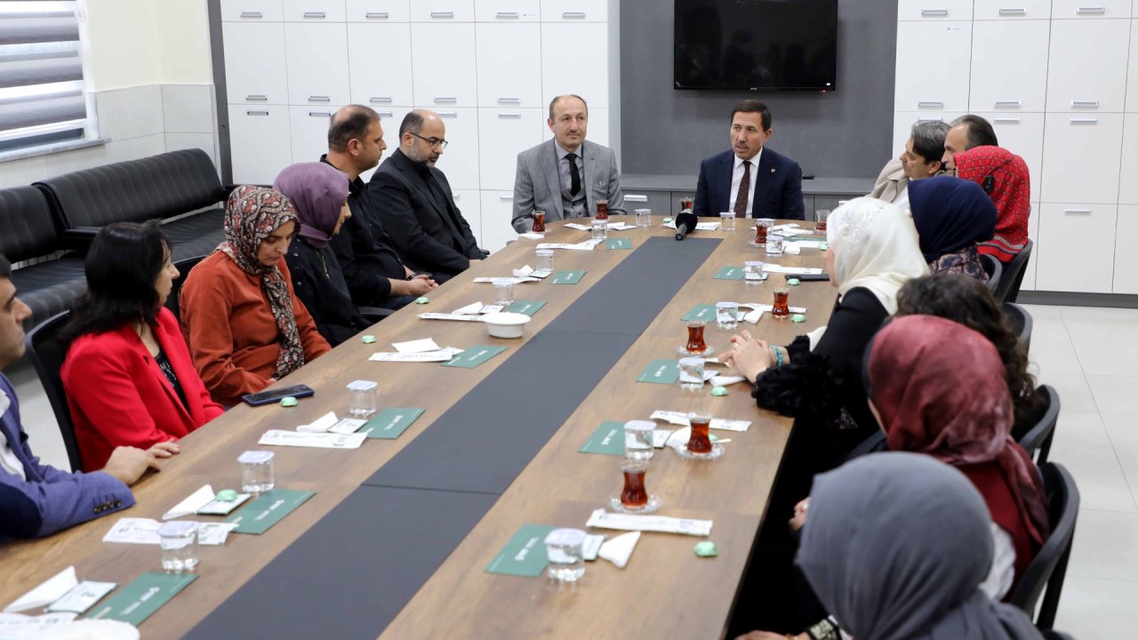 Başkan Hasan Kılca'dan Hacı Sadık İlkokulu'na ziyaret