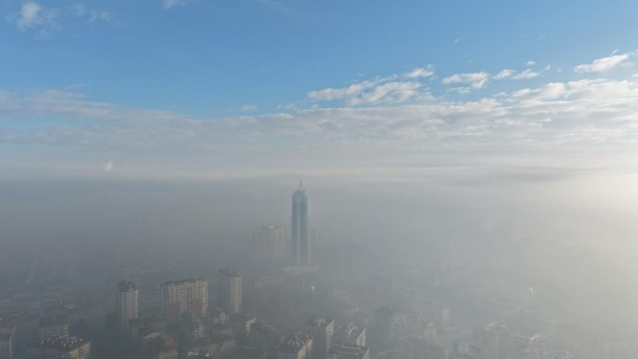 Konya'da gün sisli başladı! Kartpostallık görüntü kaydedildi