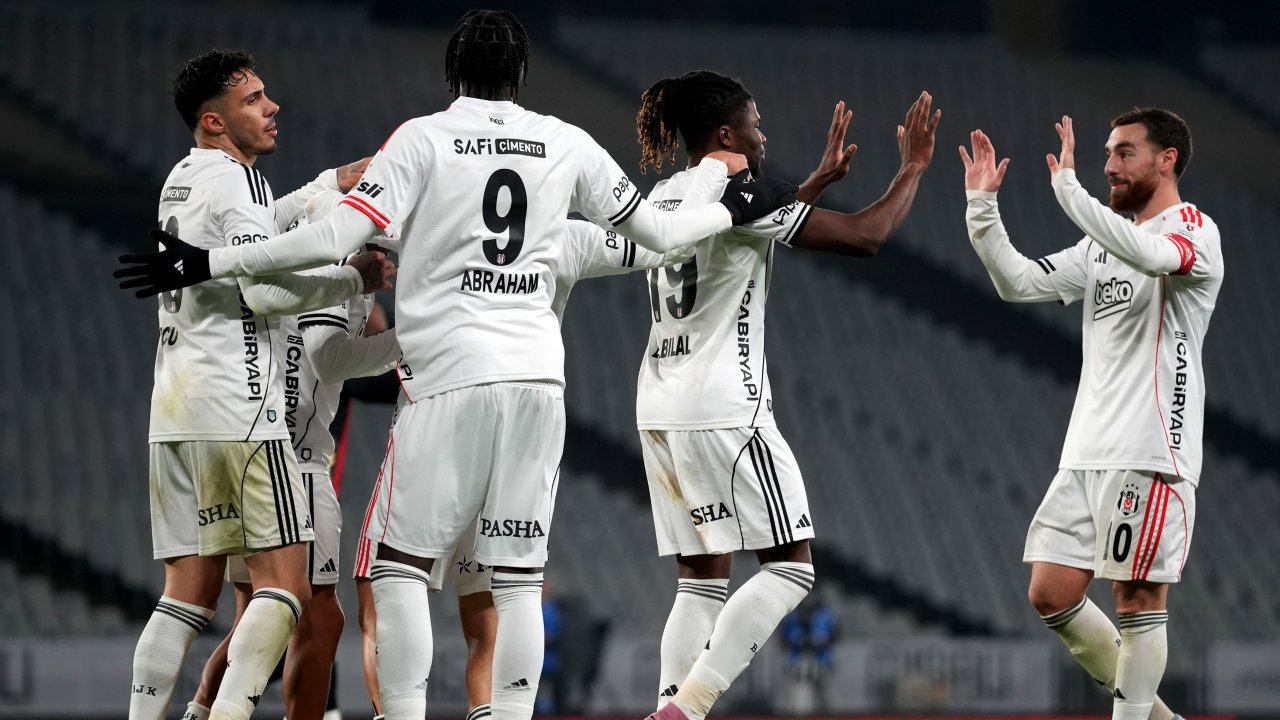 Beşiktaş deplasmanda kazandı! Fatih Karagümrük 0-2 Beşiktaş