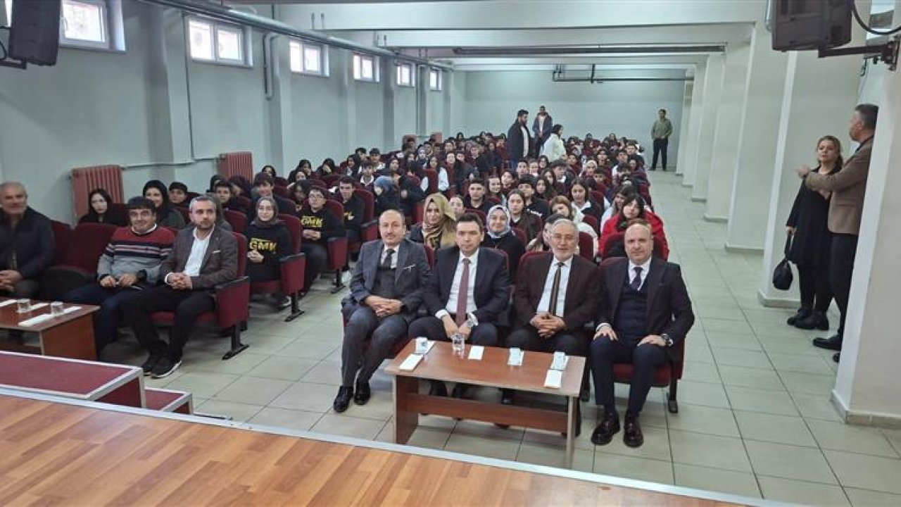Kaymakam ve Müftü öğrencilerle söyleşi yaptı!