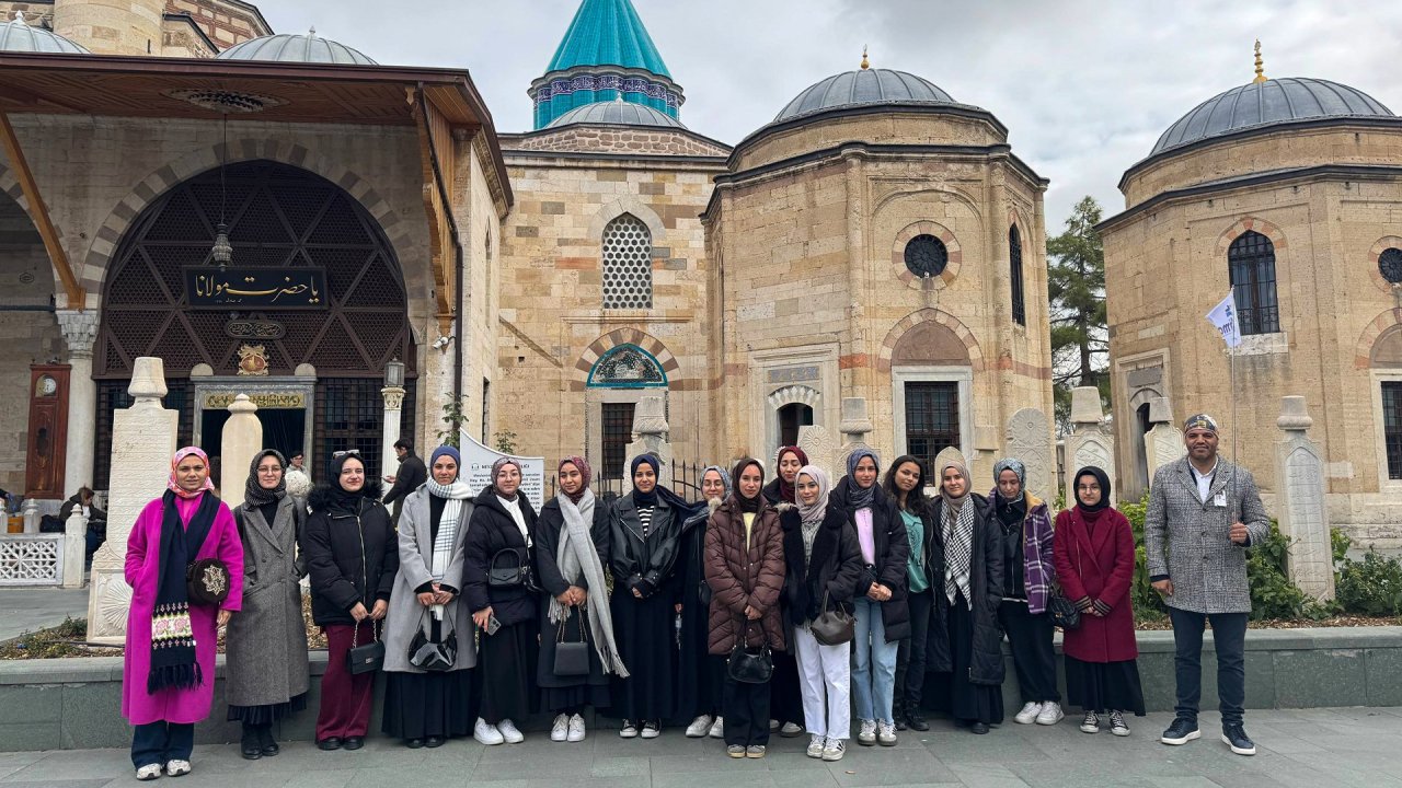 Lise Medeniyet Akademisi öğrencileri Şeb-i Arus rotasında buluştu