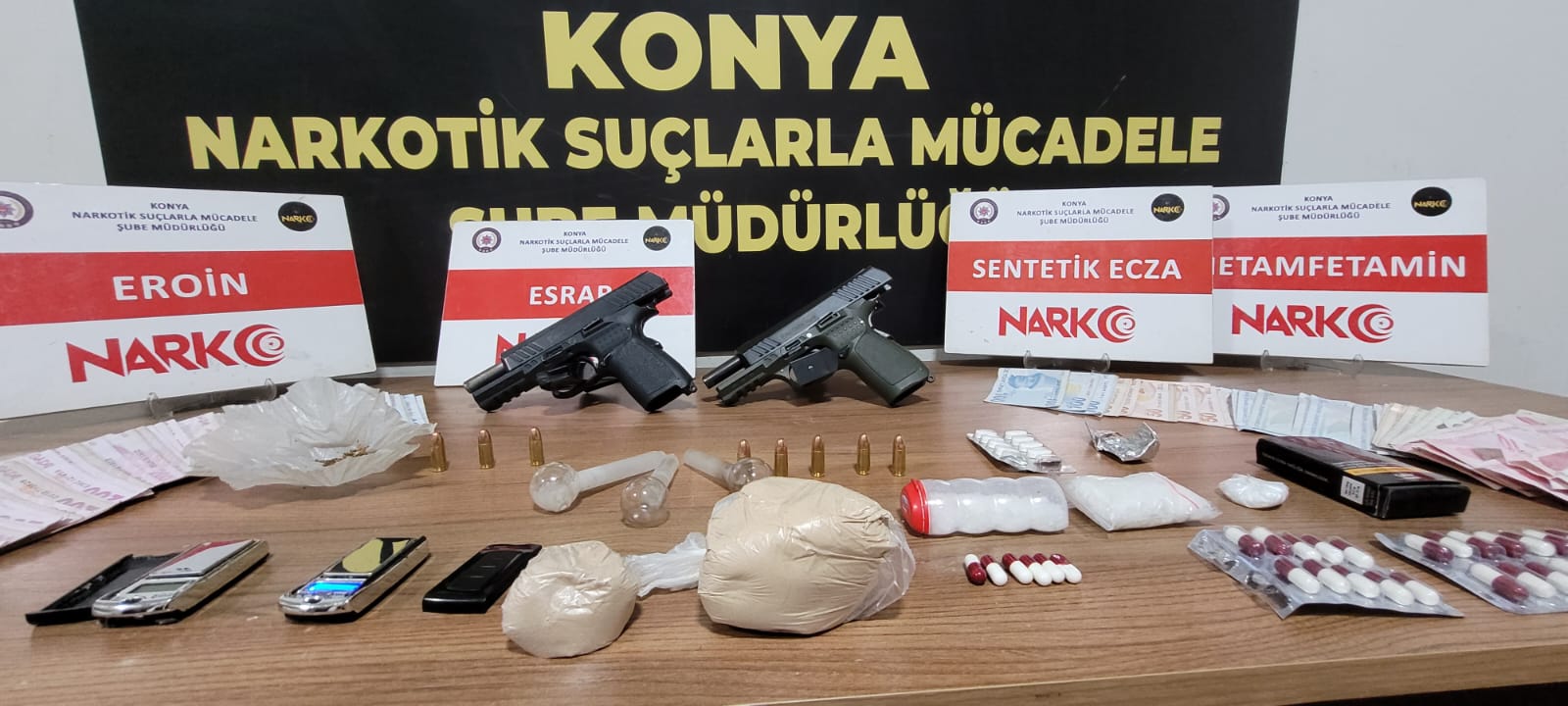 Tavuğun Altından Bu Kez Yumurta Değil Uyuşturucu Çıktı!