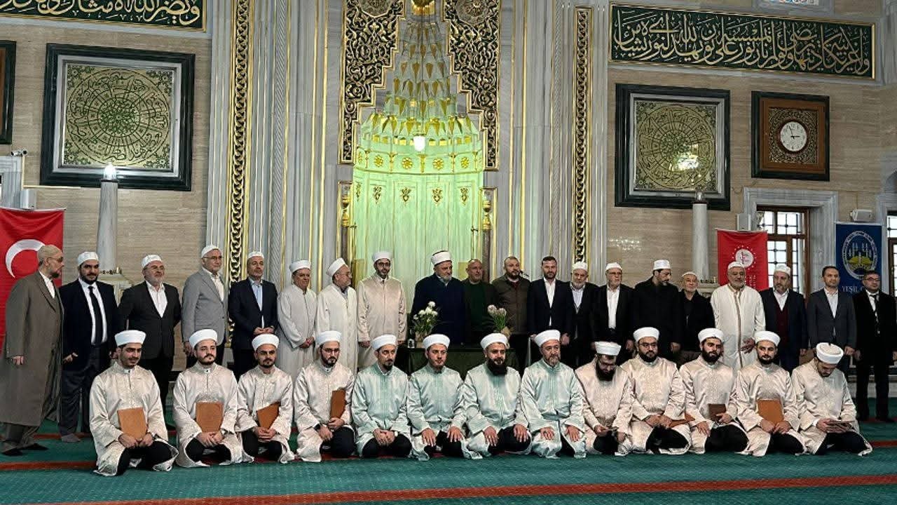 İstanbul'da kurra hafızlar icazet aldı