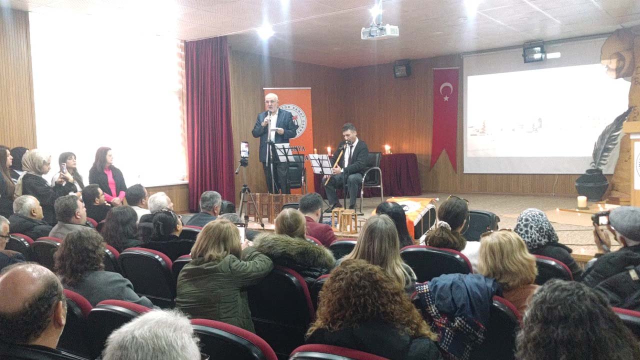 Selçukya'dan öğrencilerle şiir etkinliği