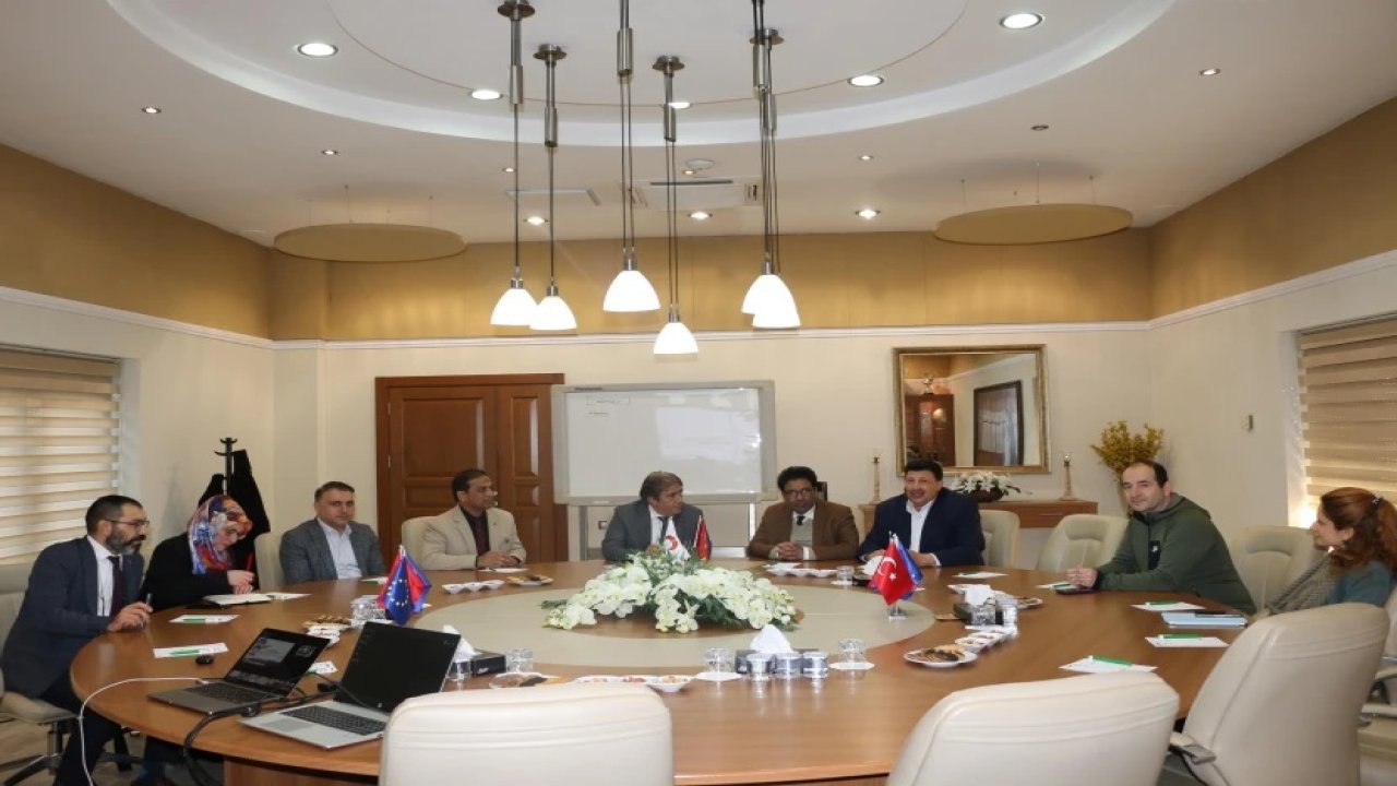 Shaheed Benazir Bhutto Üniversitesi Shaheed Benazirabad Heyetinden Ziyaret!