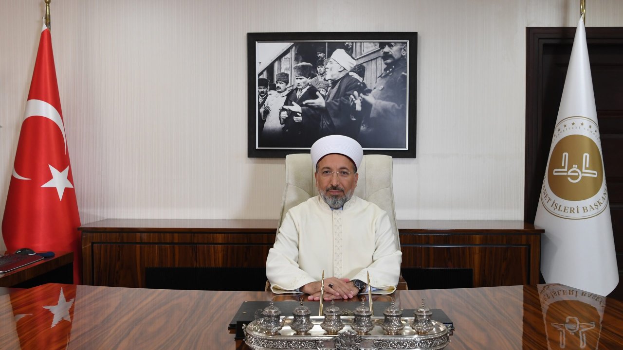 Diyanet İşleri Başkanı Safi Arpaguş'tan üç aylar mesajı