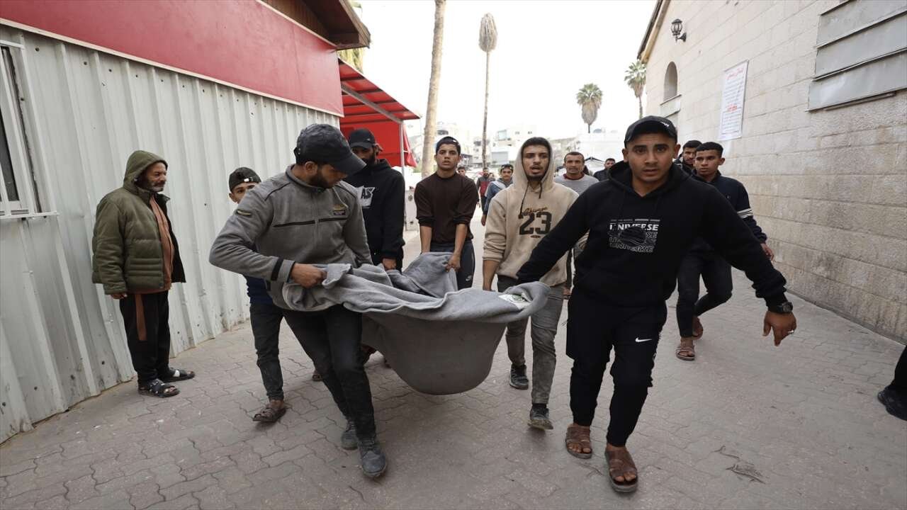 Gazze'de şehit sayısı 70 bin 937'ye çıktı!