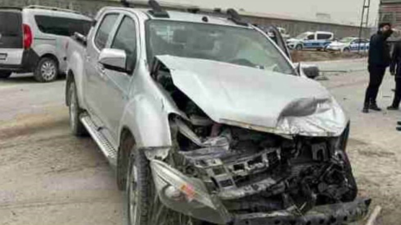 Konya'da korkutan kaza: Tır ile kamyonet çarpıştı, 1 kişi yaralandı