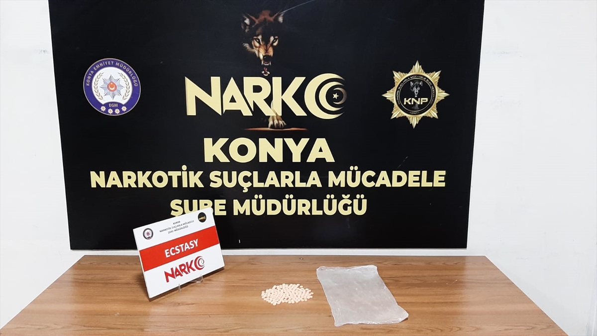 Konya'da güvercin kümesinde 150 uyuşturucu hap ele geçirildi