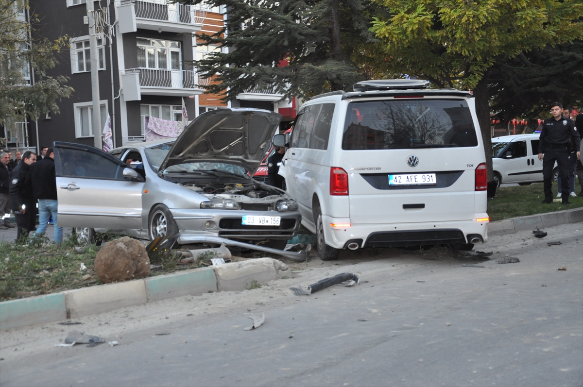 Akşehir'de gerçekleşen trafik kazasında 1 kişi ağır yaralandı.