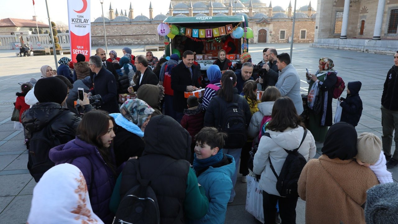Karatay Belediyesi'nden çocuklara şivlilik sürprizi