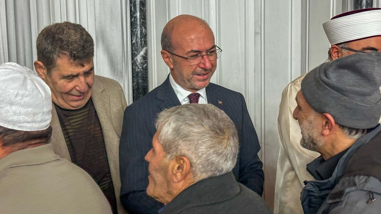 Başkan Pekyatırmacı Regaip Kandili münasebetiyle vatandaşlarla bir araya geldi