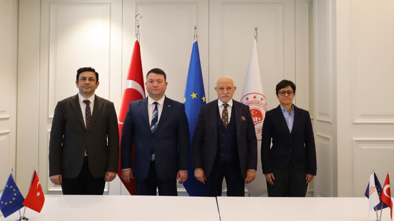 NEÜ’den Tarımda Su Verimliliğini Artıracak İklim Değişikliğine Dayanıklı Akıllı Sulama Projesi