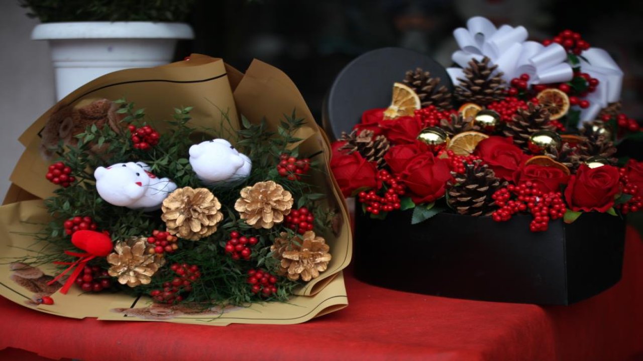 Konya'da kokina çiçeği yılbaşı öncesi ilgi görüyor!