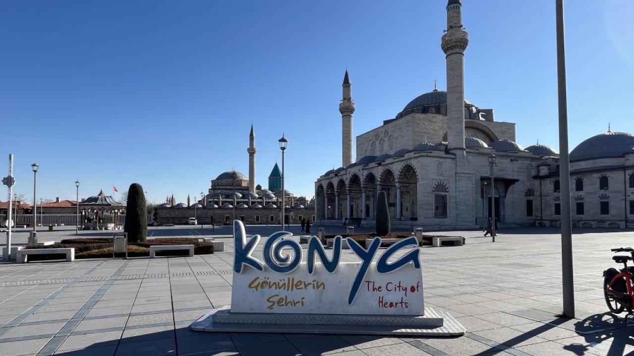 Türkiye’de kar hakim, Konya’da güneş yüzünü gösterdi