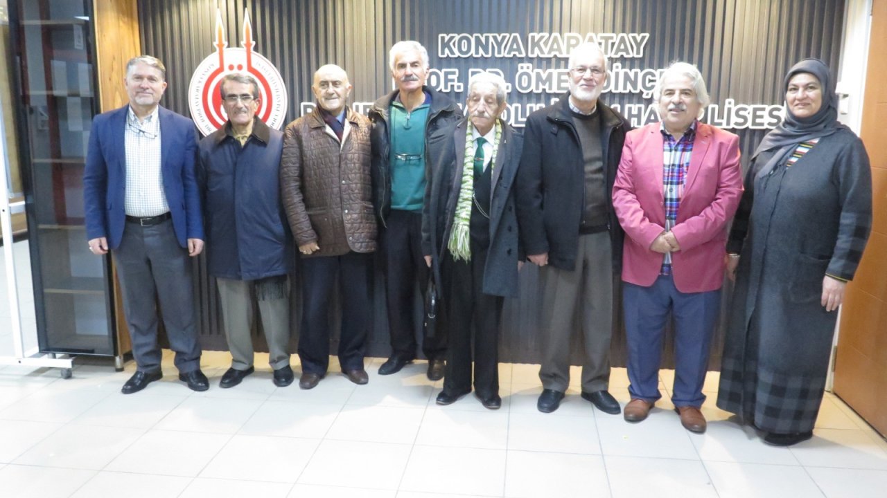 Selçukya Şairleri, öğrencilerle bir araya geldi