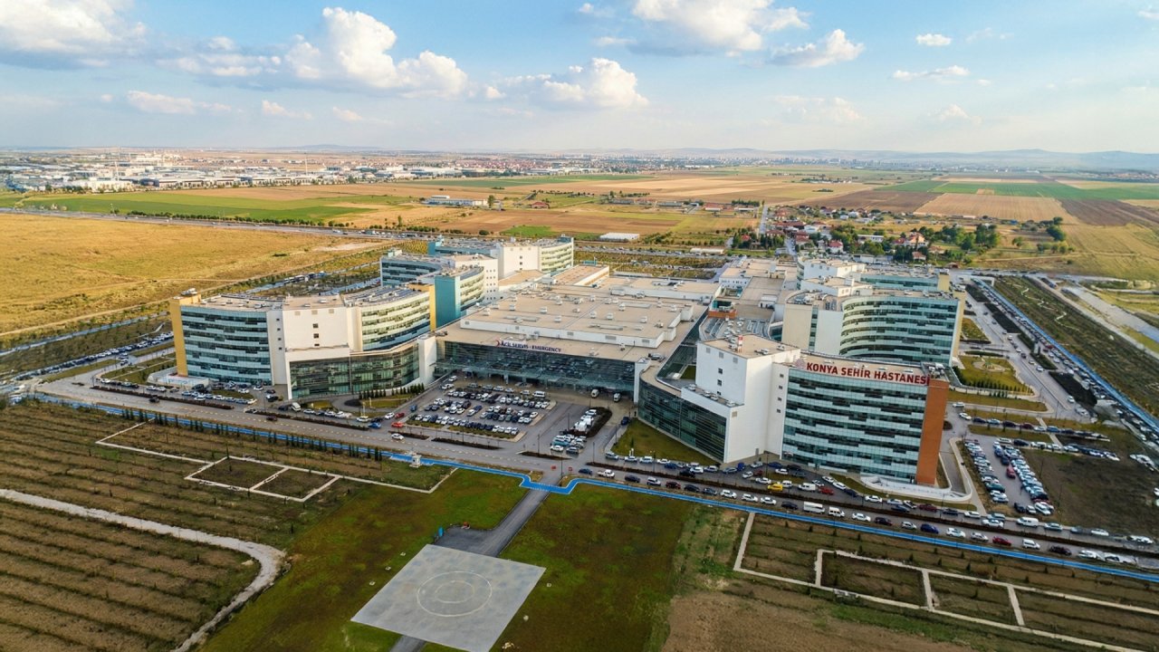 Konya'nın en büyük hastanesinde görev değişimi! Başhekim Çiçek oldu