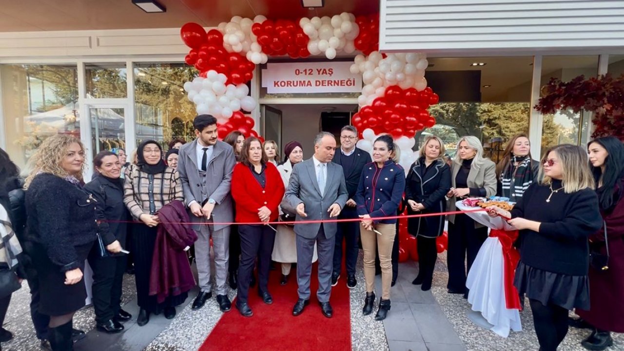 Konya'da 0-12 Yaş Koruma Derneği'nin yeni hizmet binası açıldı