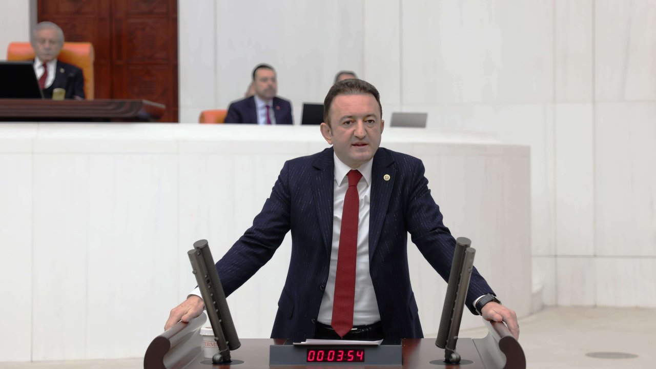 CHP Konya Milletvekili Bektaş; "Gazeteciler, demokrasi ve hukuk kuralları çerçevesinde görevlerini yerini getirebilmelidir"