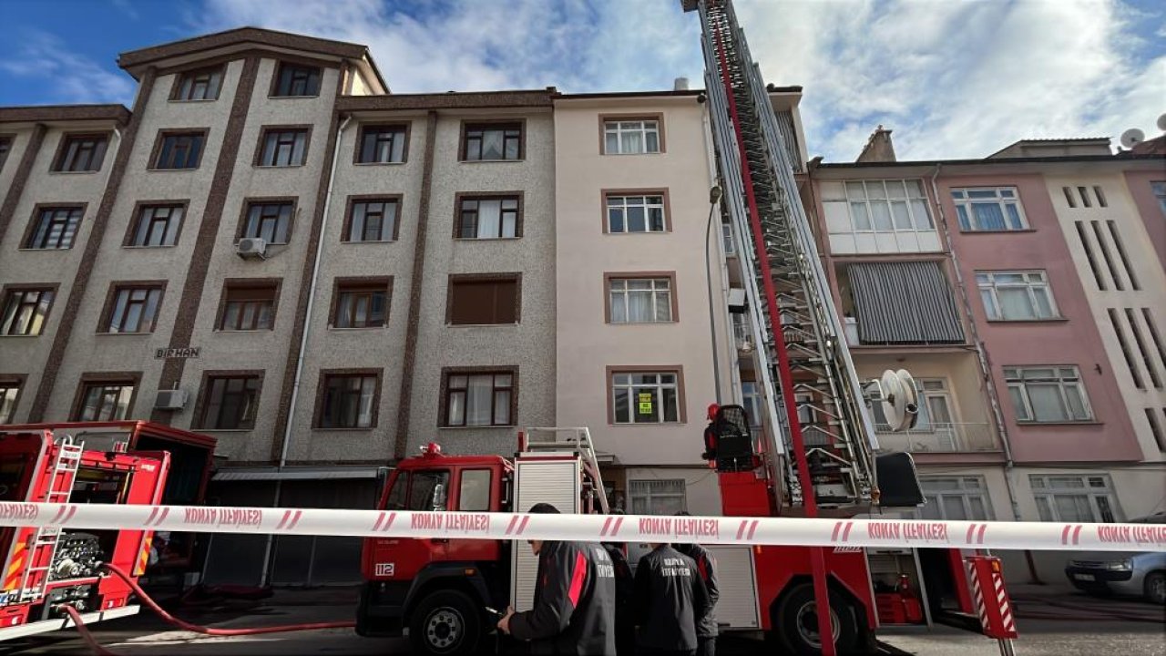 Konya'da apartmanın çatısında çıkan yangın korkuttu!